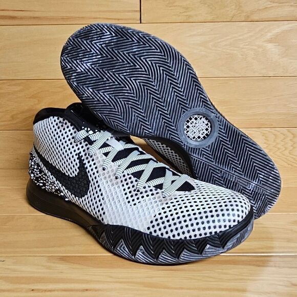 Nike Kyrie 1 BHM Size 10 Black History Month White Black Dark Grey 718820-100 main image 9